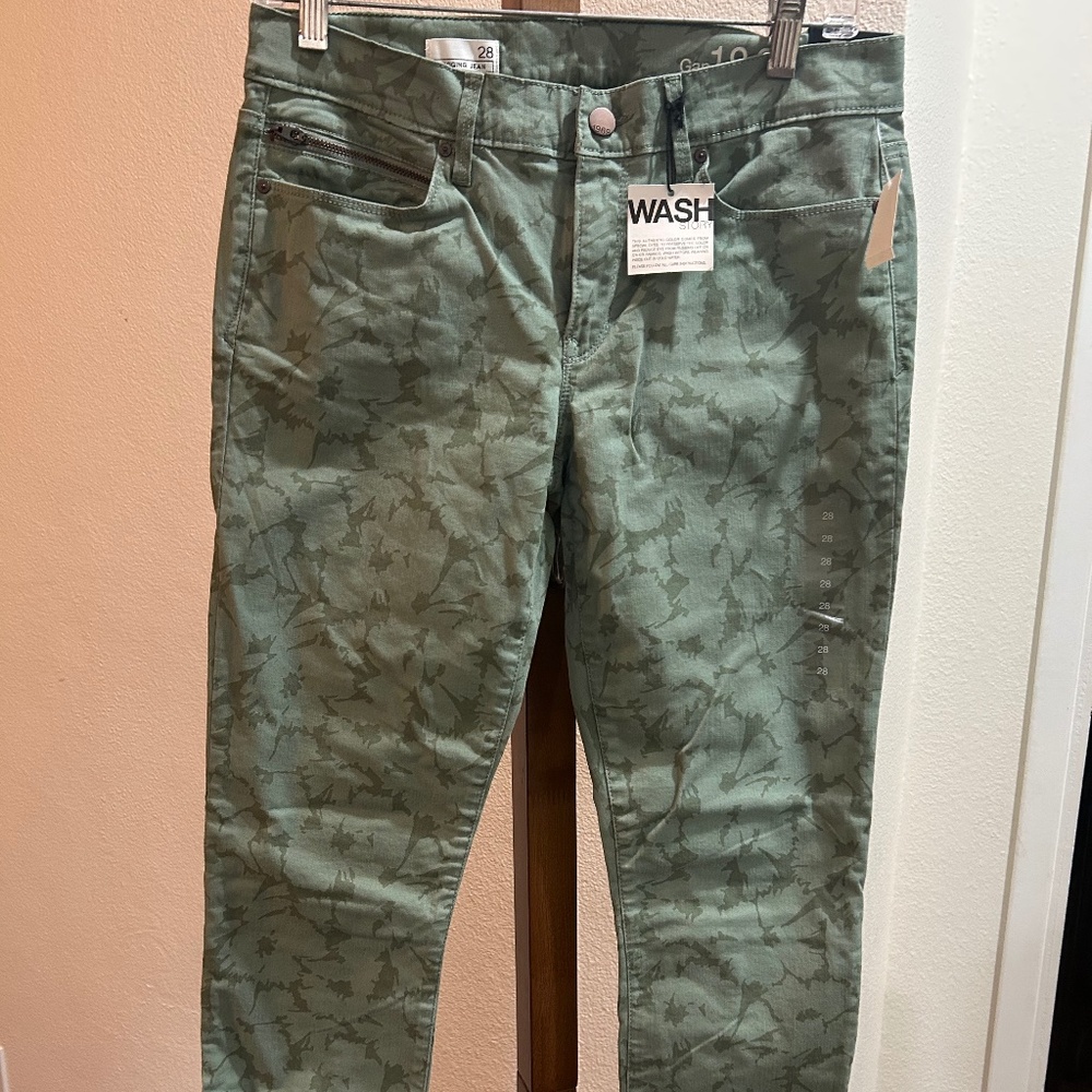 Gap jegging pants